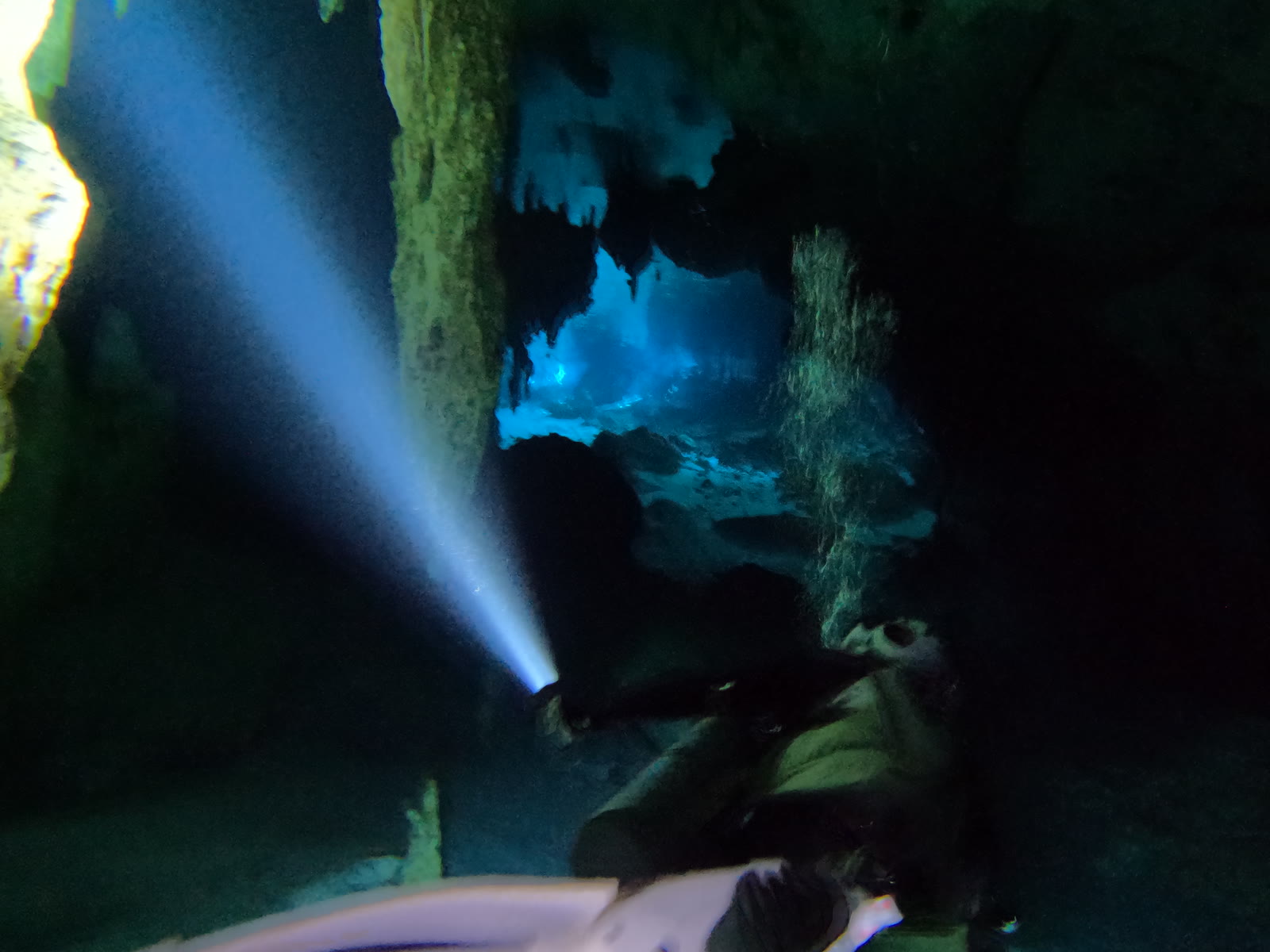 Cenote Dos Ojos